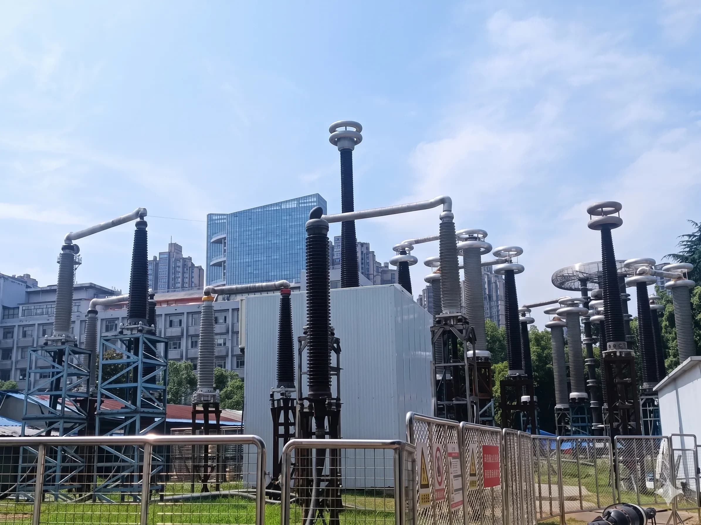 Hongce Cable corrosion-resistant cables in a chemical manufacturing plant