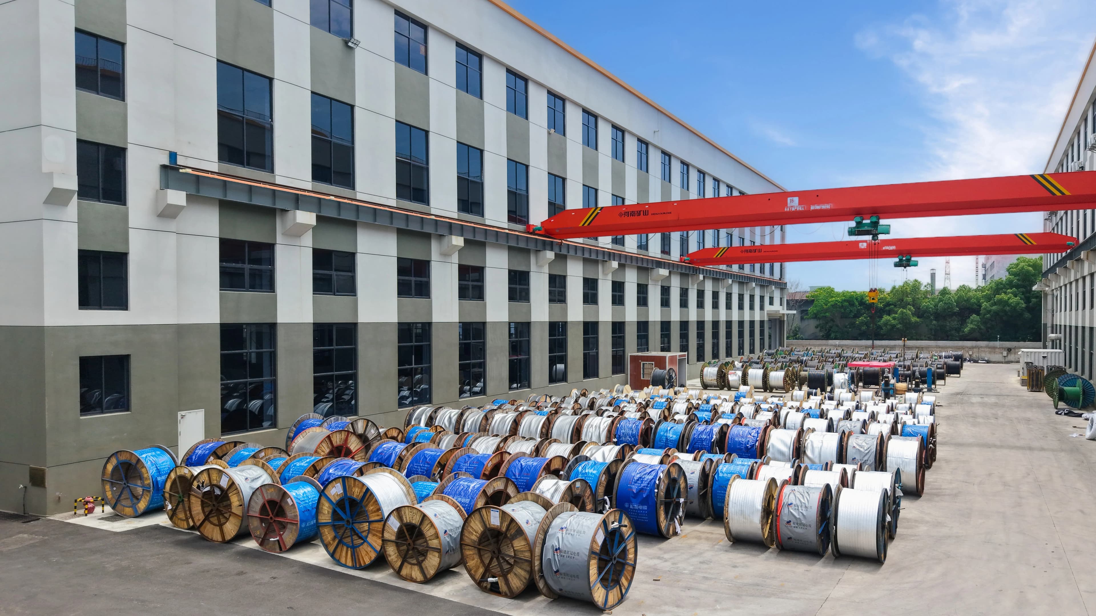 Hongce Cable manufacturing facility and cable reels